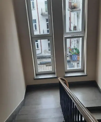 Apartment Mansarda Ogrod Saski Centrum Csk Zwirki I Wigury